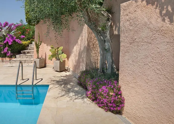 Prefontana With Pool